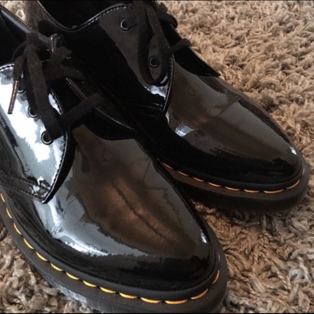 Patent leather black Dr martens